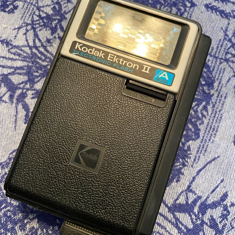 Kodak Ektron II Vintage Battery Powered Flash